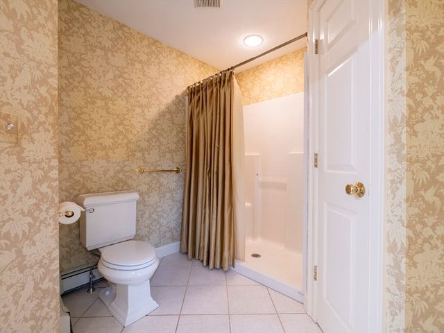 68 Elm St 68, Kingston, MA 02364