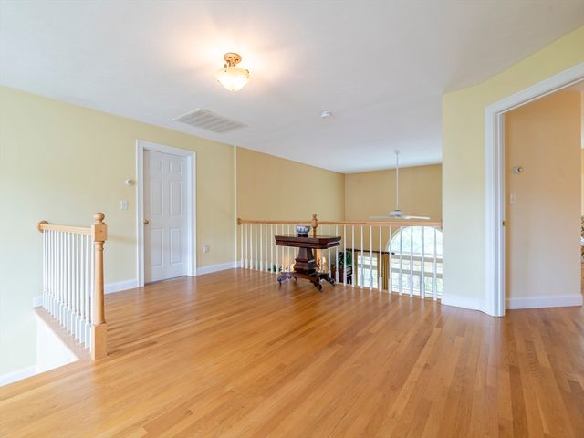 68 Elm St 68, Kingston, MA 02364