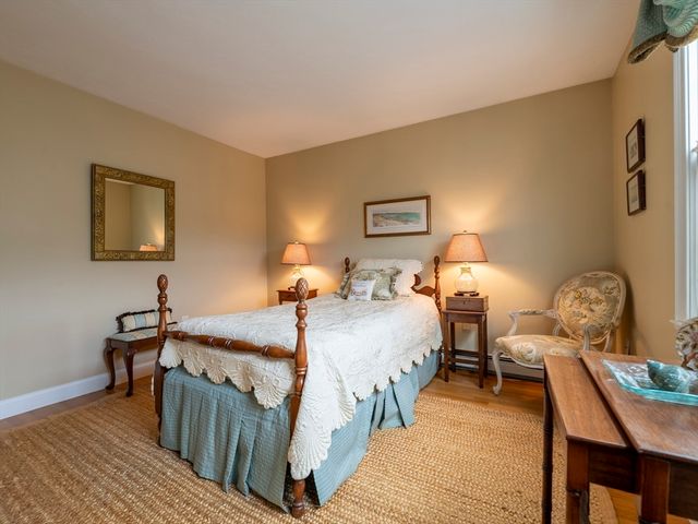 68 Elm St 68, Kingston, MA 02364