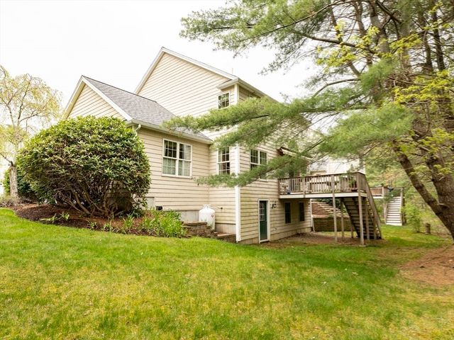 68 Elm St 68, Kingston, MA 02364