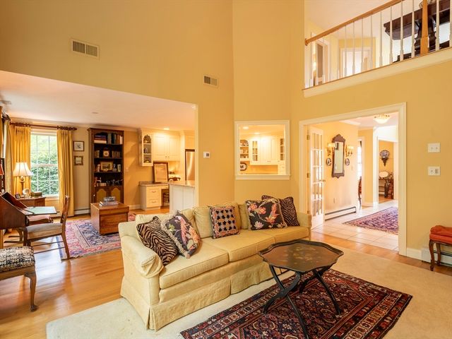68 Elm St 68, Kingston, MA 02364
