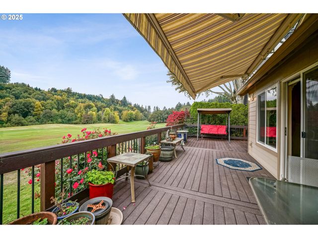 528 CREEKSIDE Dr, Salem, OR 97306