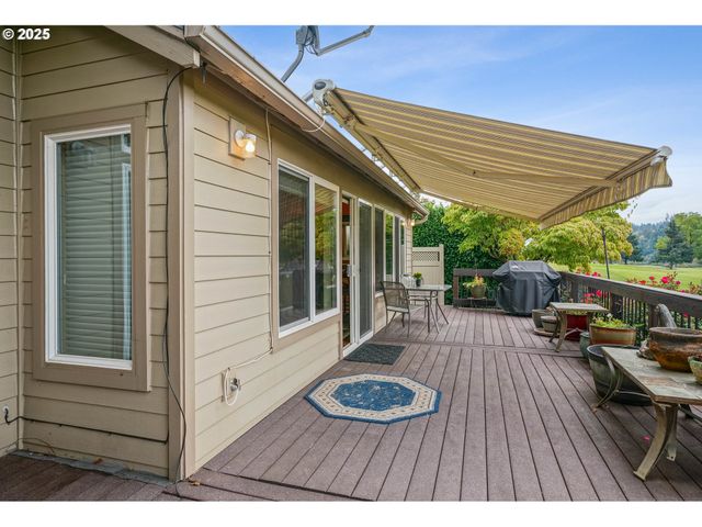 528 CREEKSIDE Dr, Salem, OR 97306