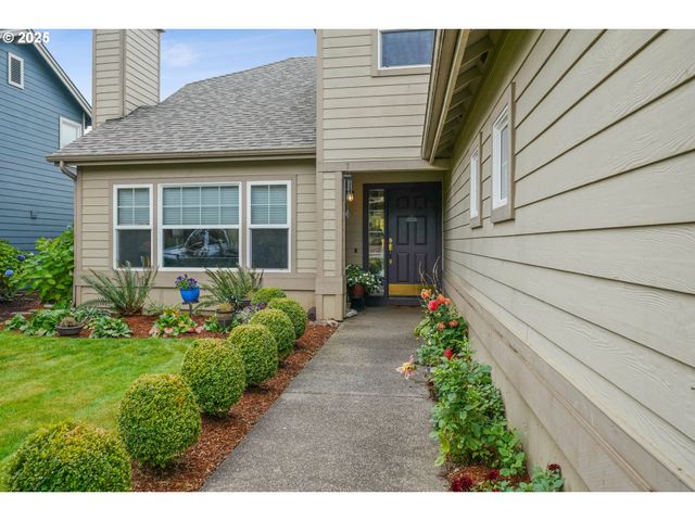 528 CREEKSIDE Dr, Salem, OR 97306