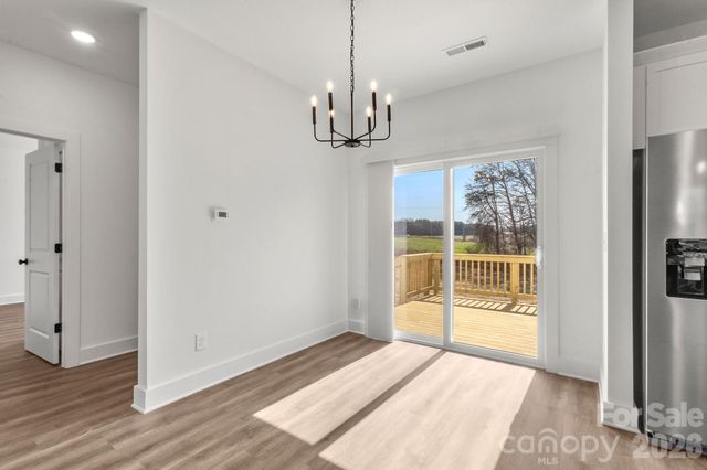 109 Indian Wells Court, Harmony, NC 28634