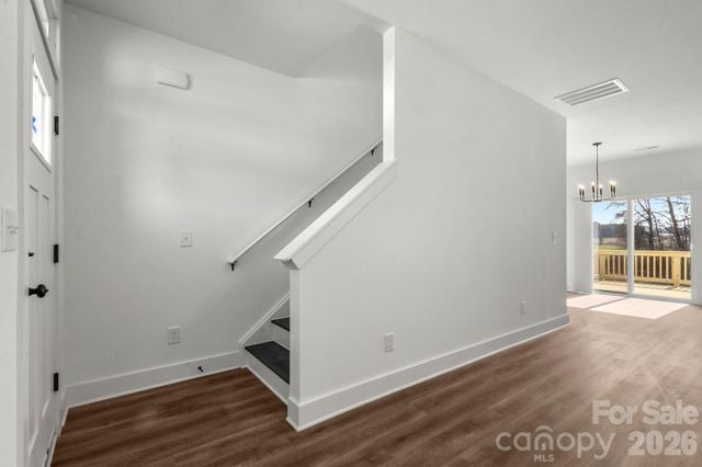 109 Indian Wells Court, Harmony, NC 28634