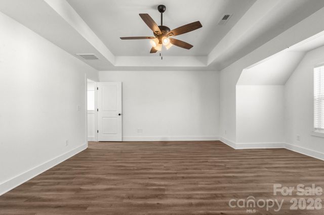 109 Indian Wells Court, Harmony, NC 28634