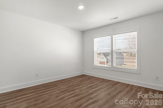 109 Indian Wells Court, Harmony, NC 28634