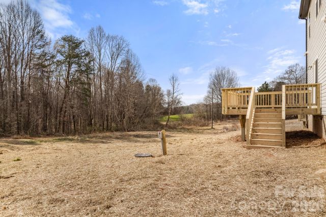 109 Indian Wells Court, Harmony, NC 28634