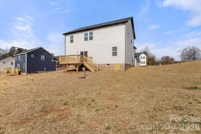 109 Indian Wells Court, Harmony, NC 28634