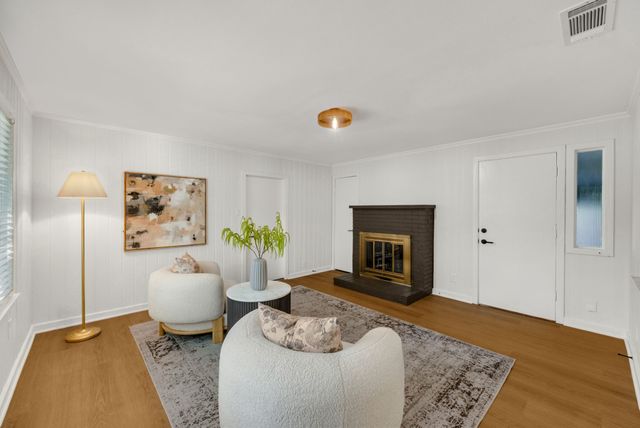 1631 Macmanus Drive, Dallas, TX 75228