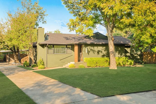 1631 Macmanus Drive, Dallas, TX 75228