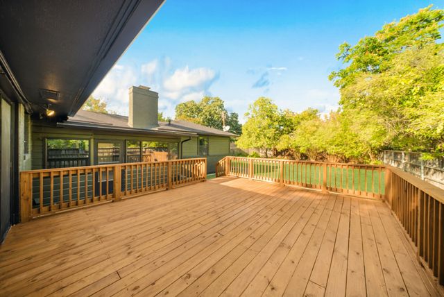 1631 Macmanus Drive, Dallas, TX 75228