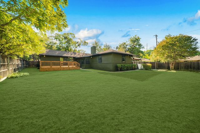 1631 Macmanus Drive, Dallas, TX 75228