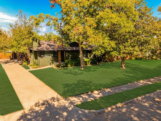 1631 Macmanus Drive, Dallas, TX 75228