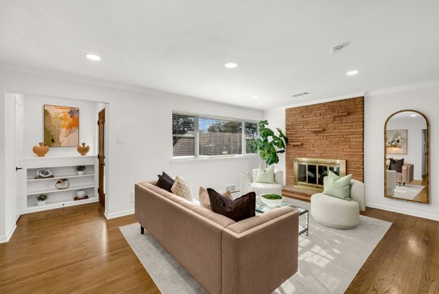 1631 Macmanus Drive, Dallas, TX 75228