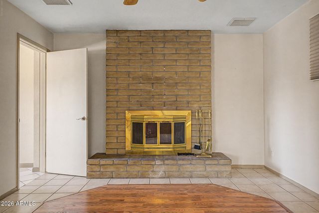 1063 E LOYOLA Drive, Tempe, AZ 85282