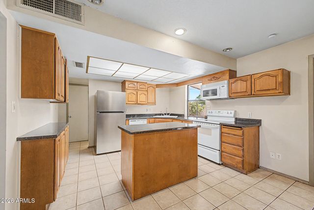 1063 E LOYOLA Drive, Tempe, AZ 85282