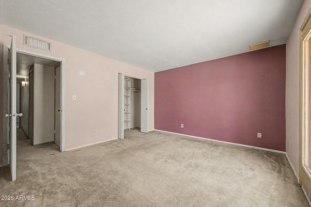 1063 E LOYOLA Drive, Tempe, AZ 85282