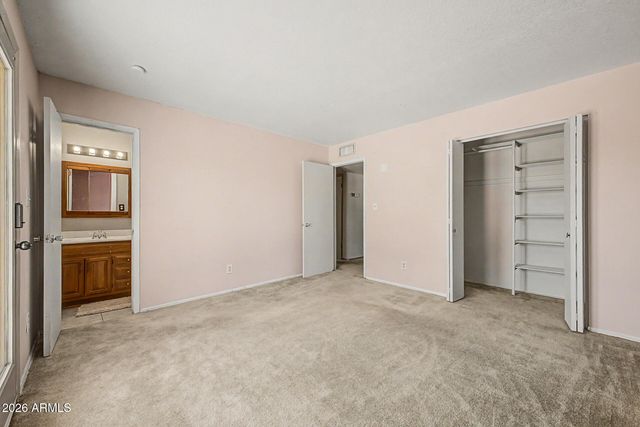 1063 E LOYOLA Drive, Tempe, AZ 85282