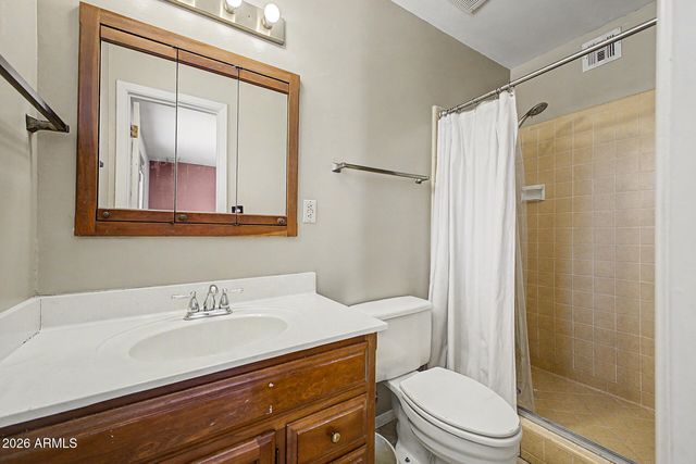 1063 E LOYOLA Drive, Tempe, AZ 85282