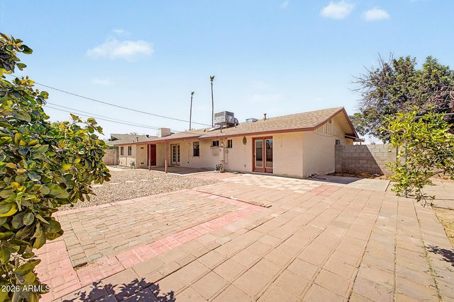 1063 E LOYOLA Drive, Tempe, AZ 85282