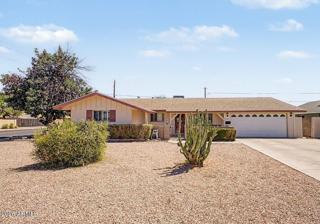 1063 E LOYOLA Drive, Tempe, AZ 85282