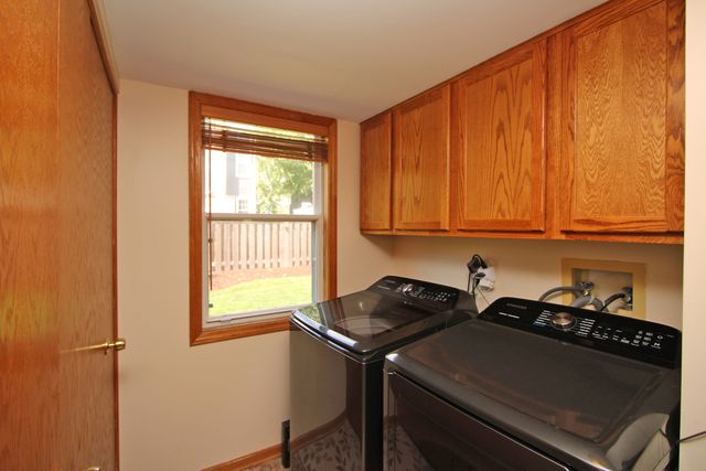 464 Farm Bridge Road, Lake Zurich, IL 60047
