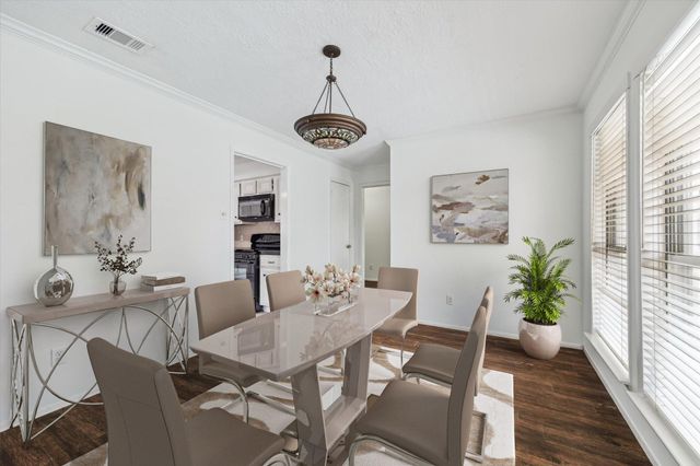 607 Oak Harbor Drive, Houston, TX 77062