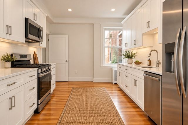 12 Gibbs St 2, Brookline, MA 02446