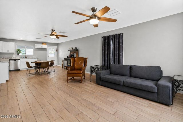 2433 W Tonto Street, Phoenix, AZ 85009