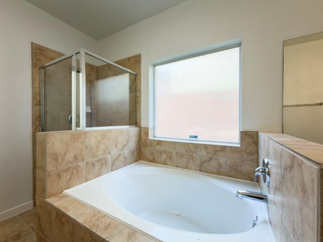 2802 Ridgeglen Lane, Houston, TX 77082