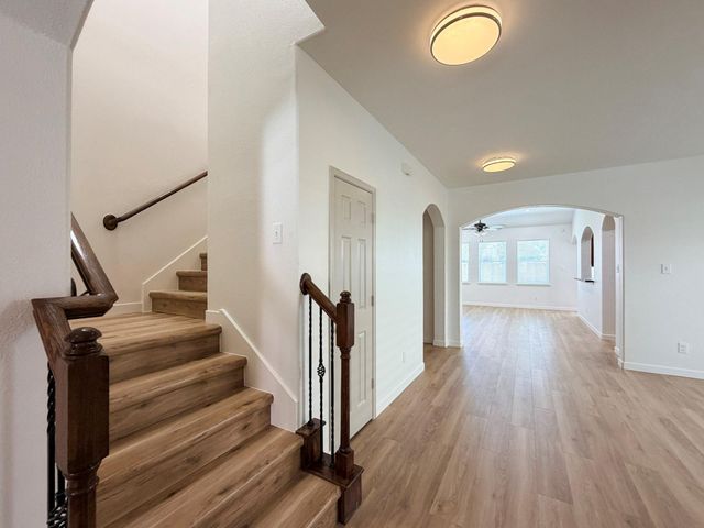 2802 Ridgeglen Lane, Houston, TX 77082