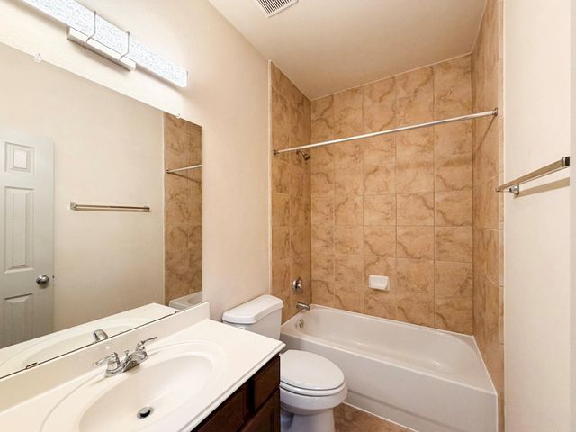 2802 Ridgeglen Lane, Houston, TX 77082