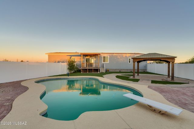 16742 W Moore Road, Marana, AZ 85653
