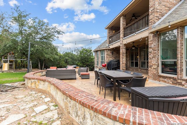 21703 Givenchy Hl, San Antonio, TX 78256