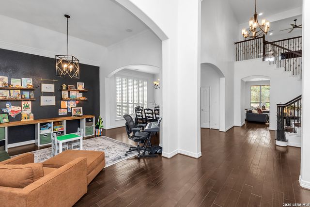 21703 Givenchy Hl, San Antonio, TX 78256