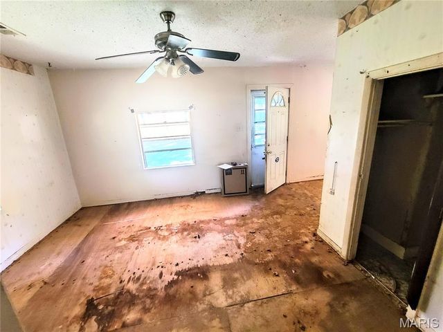 1453 Twillman Avenue, St Louis, MO 63138