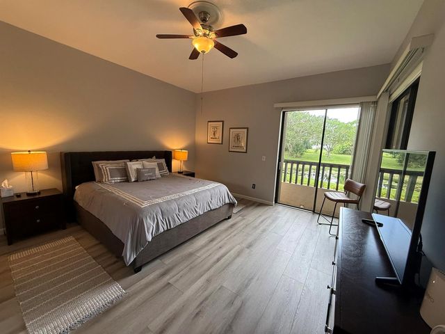 7472 LA PAZ Boulevard 102, Boca Raton, FL 33433
