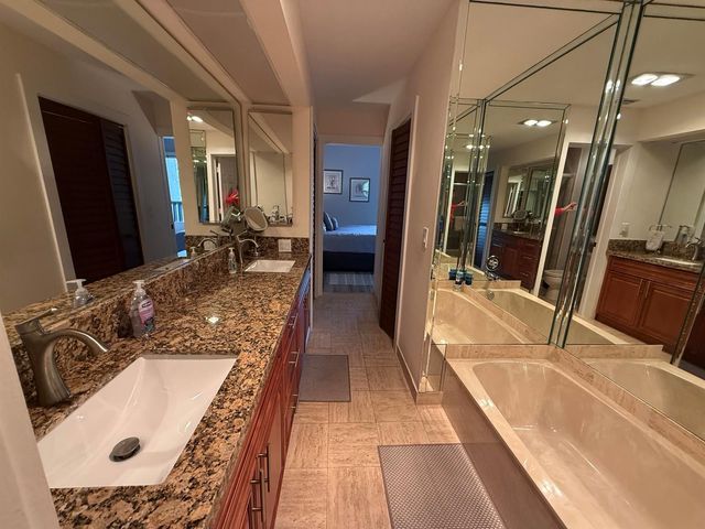 7472 LA PAZ Boulevard 102, Boca Raton, FL 33433