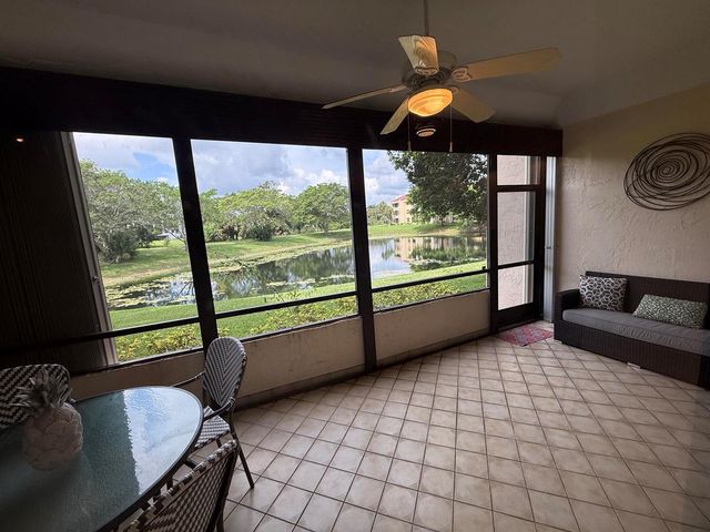 7472 LA PAZ Boulevard 102, Boca Raton, FL 33433