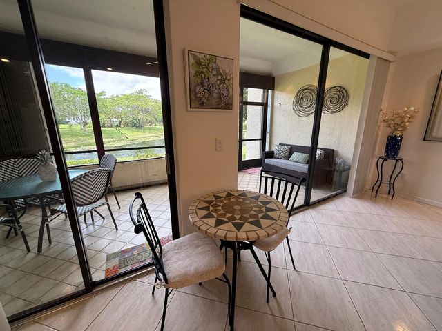7472 LA PAZ Boulevard 102, Boca Raton, FL 33433