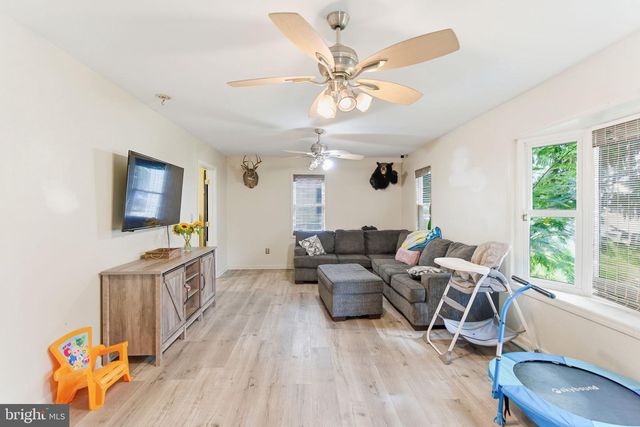 304 BOWERS ST, Martinsburg, WV 25401