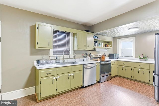 304 BOWERS ST, Martinsburg, WV 25401