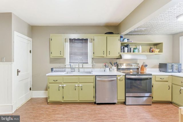 304 BOWERS ST, Martinsburg, WV 25401