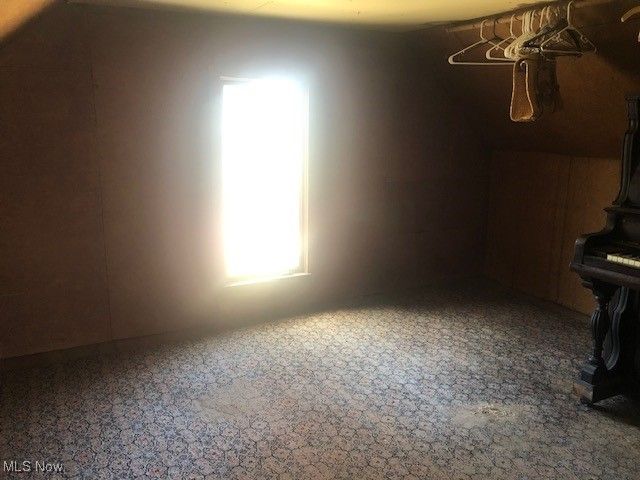 695 S Court Street, Medina, OH 44256