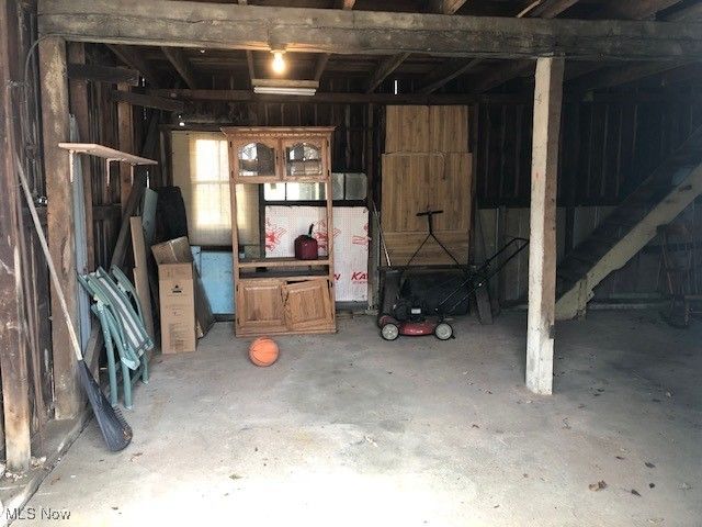 695 S Court Street, Medina, OH 44256