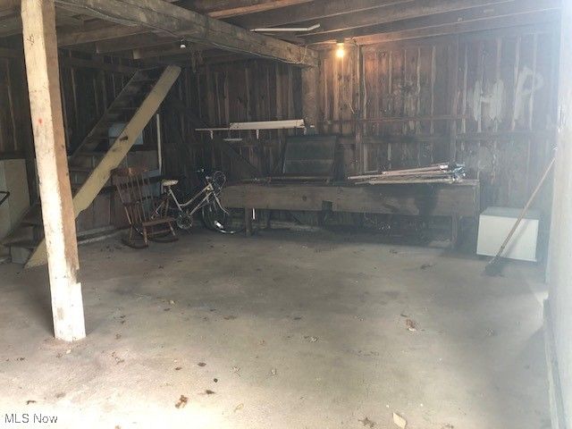 695 S Court Street, Medina, OH 44256