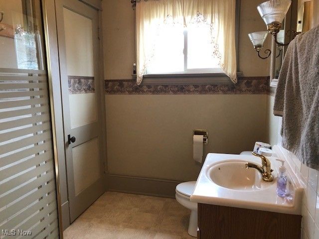 695 S Court Street, Medina, OH 44256