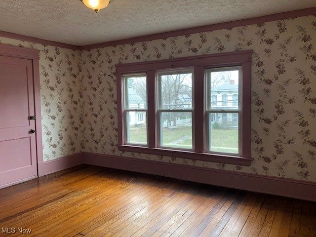 695 S Court Street, Medina, OH 44256